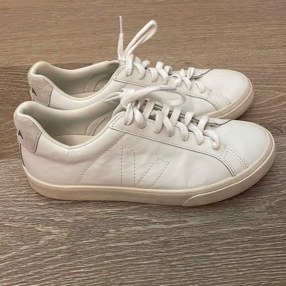 Veja Shoes - Veja Esplar Sneakers